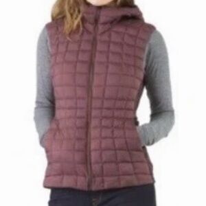 Arc’teryx Women’s Hooded Down Vest Plum Goose Down Stretch Panels Size S